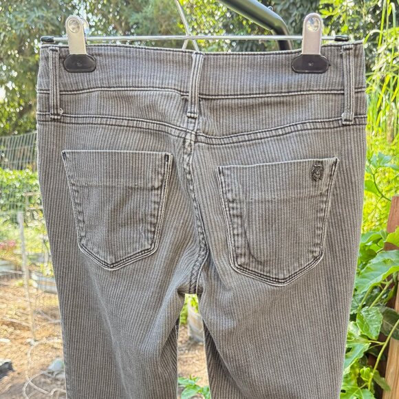 Black Orchid Gray Pinstripe Skinny Jeans | Size 26 | Soft Stretch Denim - Picture 2 of 16